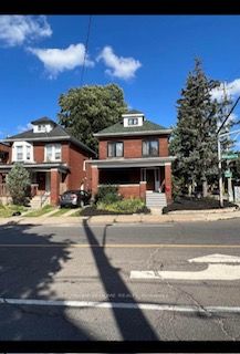 155 S Wentworth St Upper