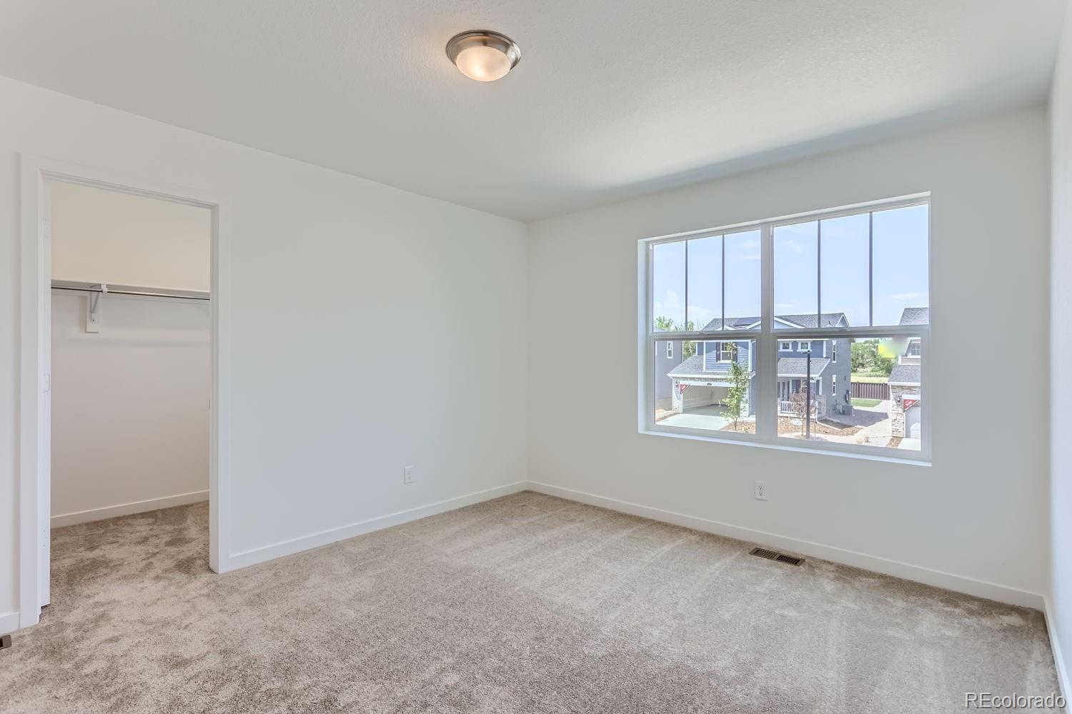 3944 N Picadilly Court