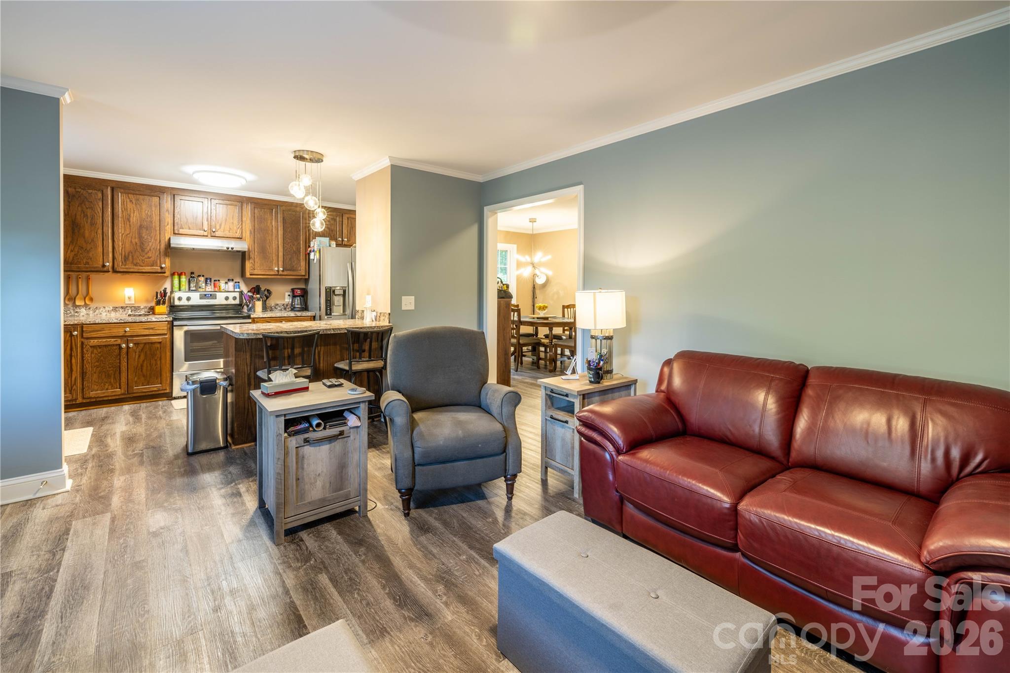 6617 Hwy 73 Highway W