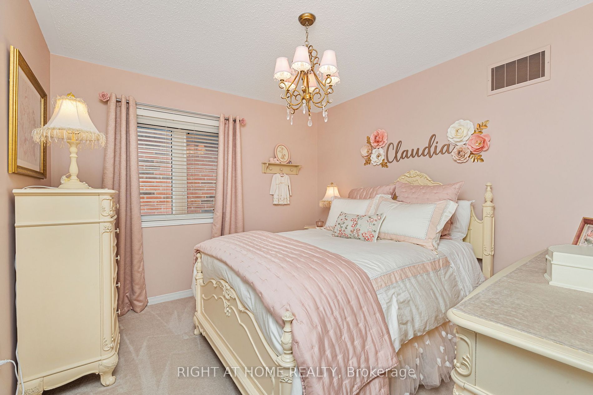 161 Niagara Tr