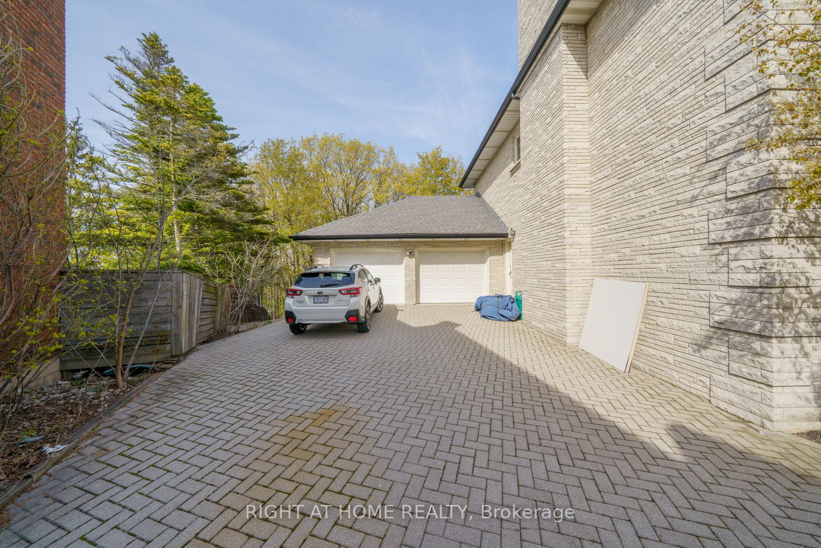 28 Mathers Dr