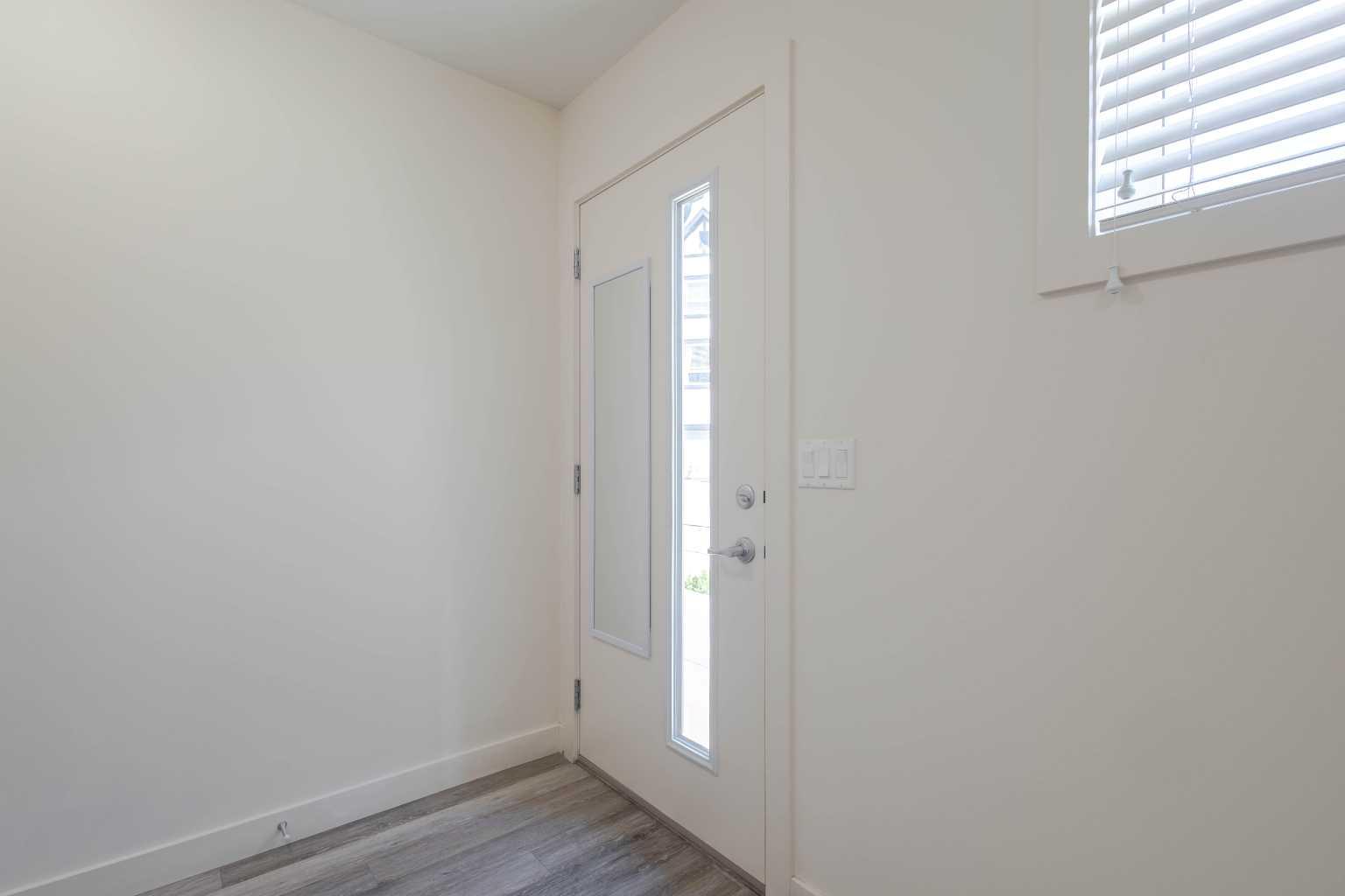 11 Evanscrest Mews NW 208