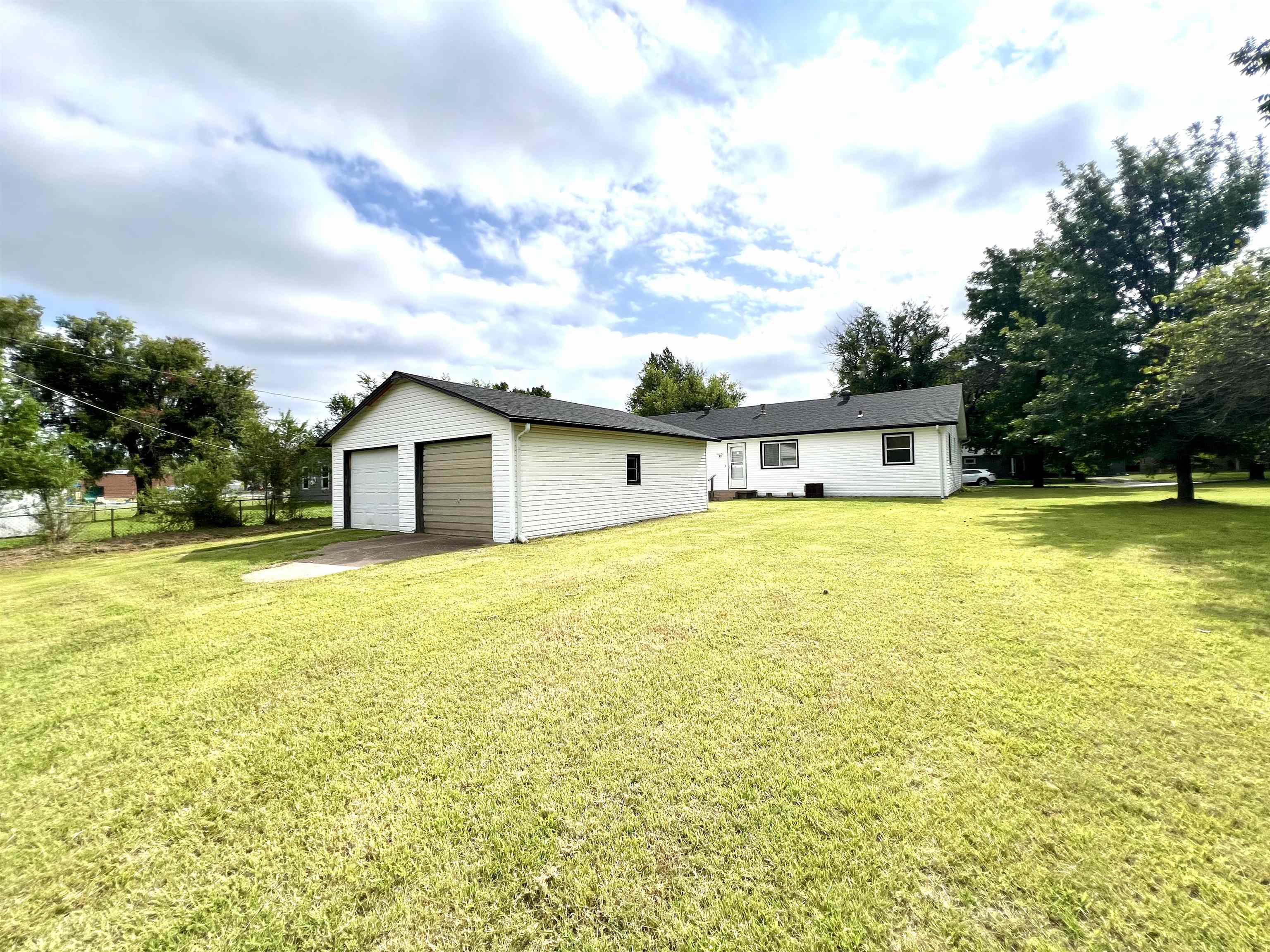 1015 N 10th