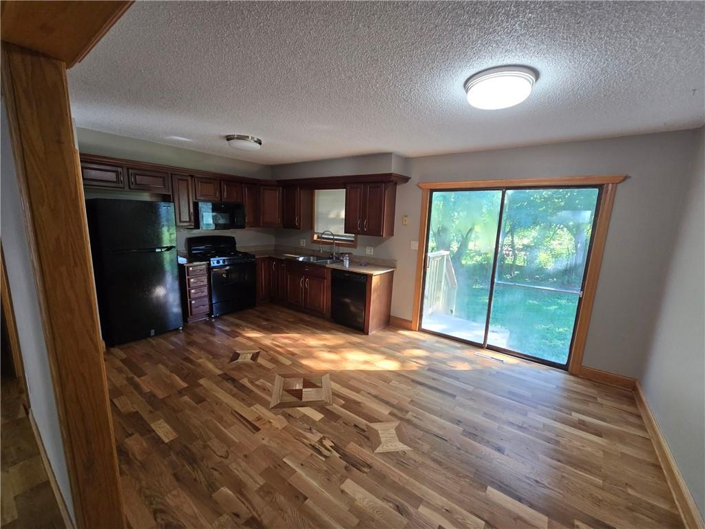 4508 NW Valley View Road