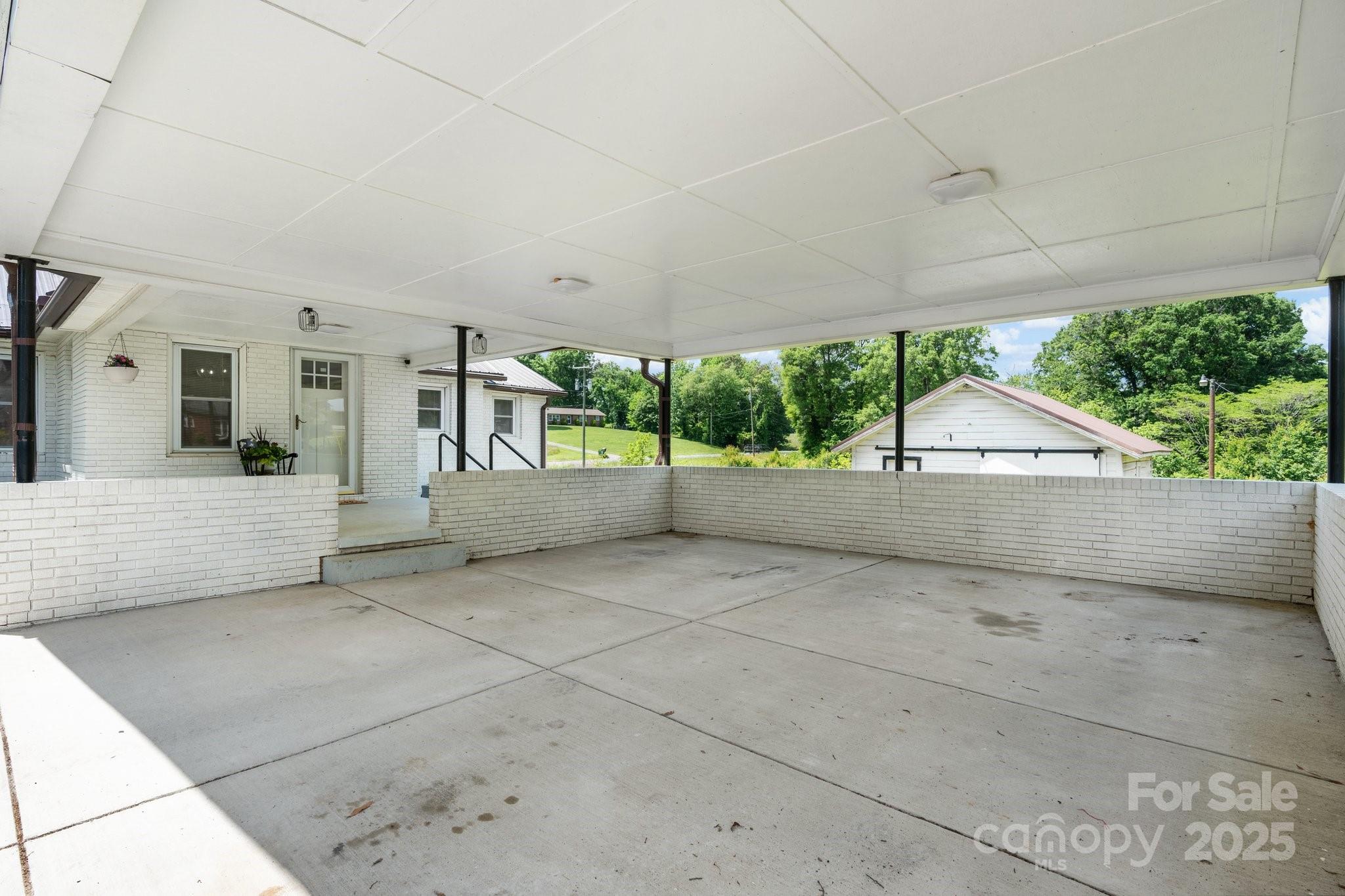 1300 Nc 90 Highway W