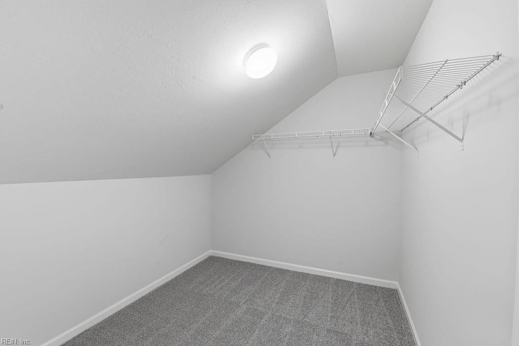 2560 Banbury Court