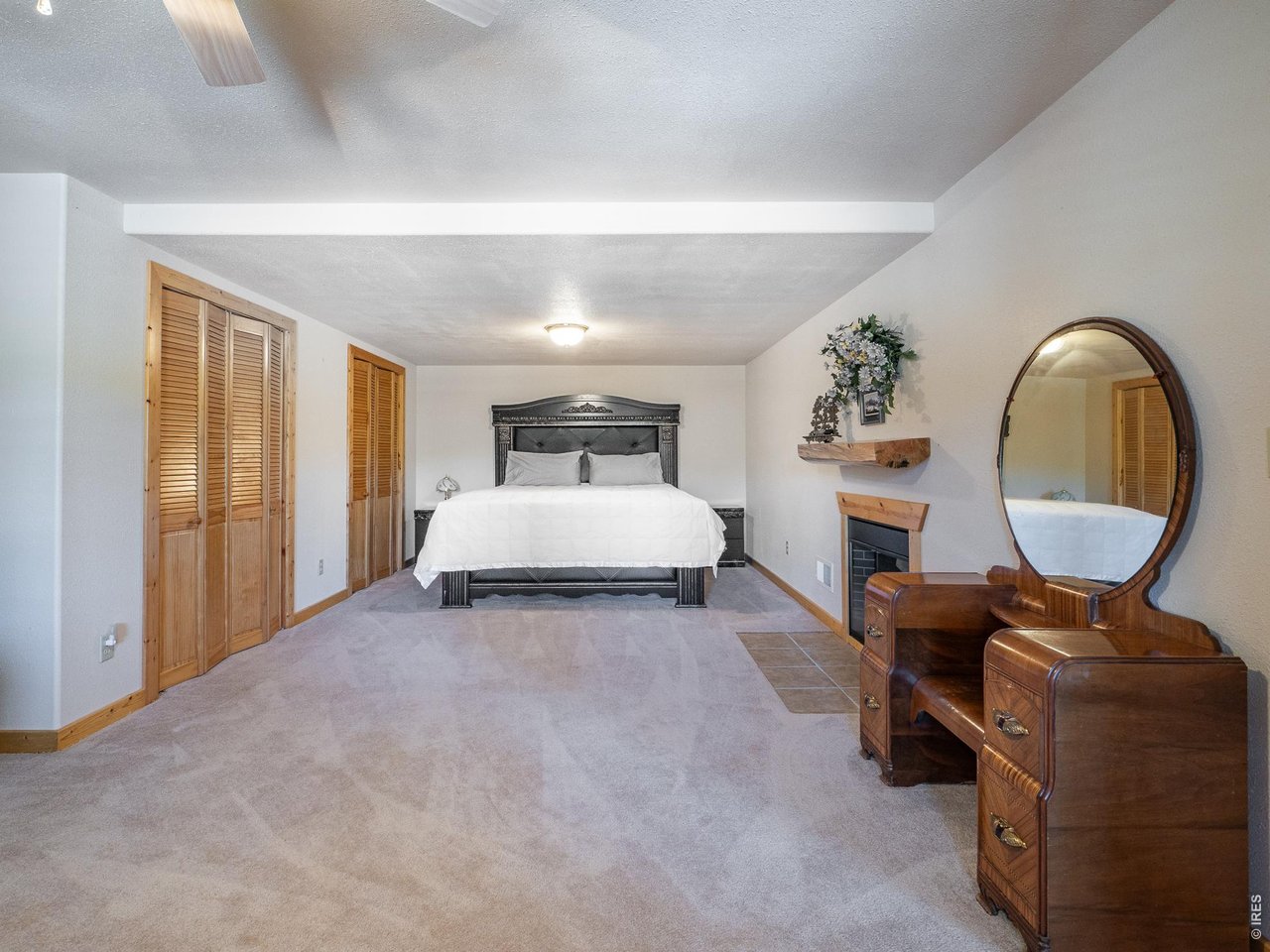 1847 Shoshoni Dr