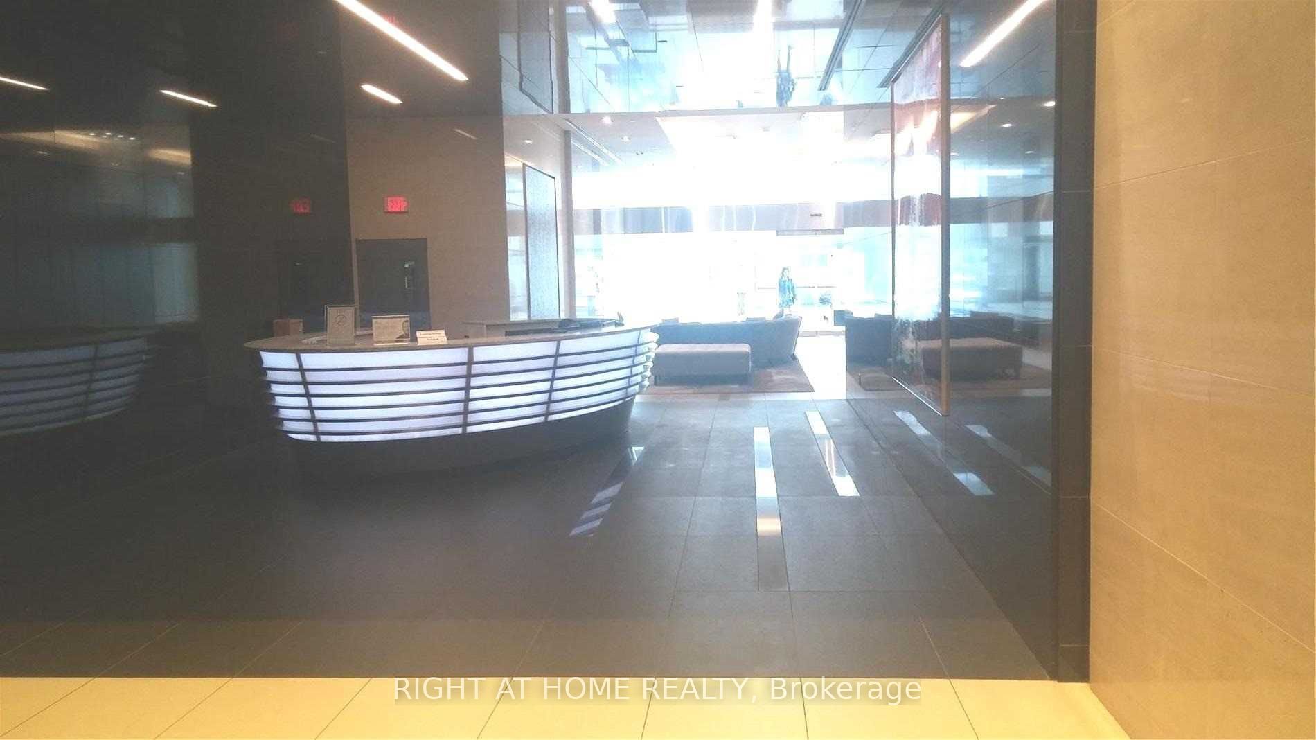 388 Yonge St 7405