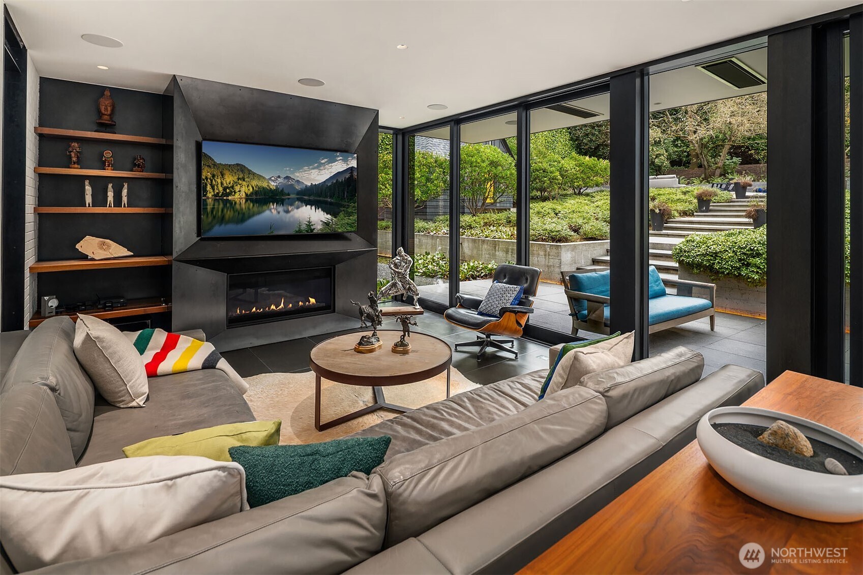 1626 Federal Avenue E