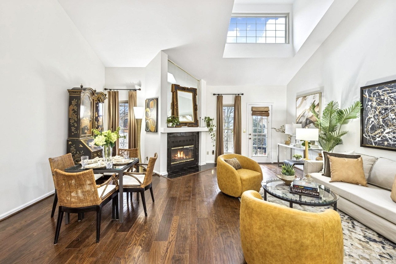 237 Glenstone Cir — sold June 1, 2026