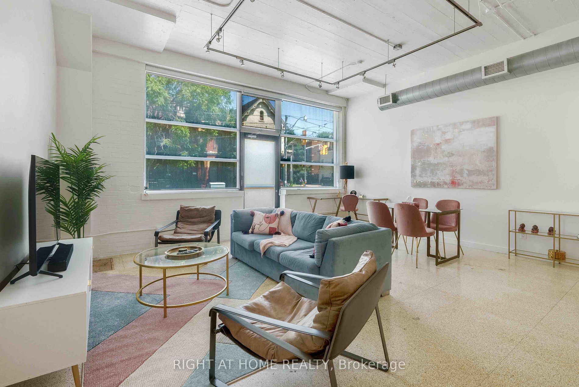 365 E Dundas St 102
