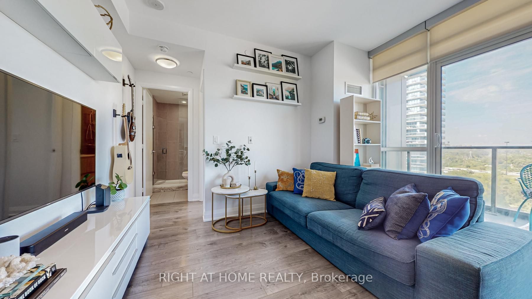 36 Park Lawn Rd 1308