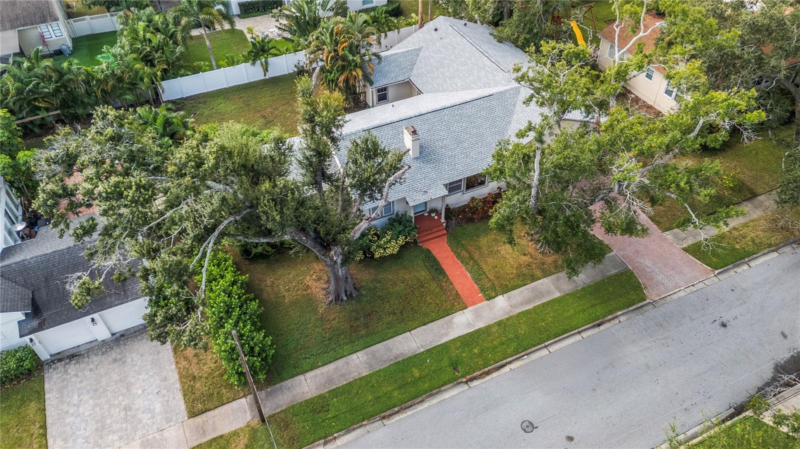 3808 W Granada Street