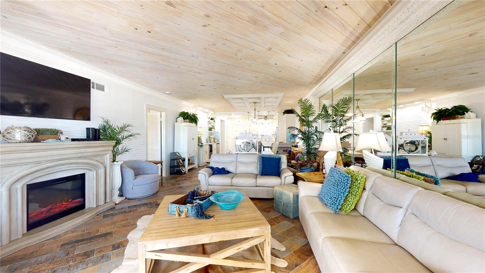 4950 Gulf Boulevard 408