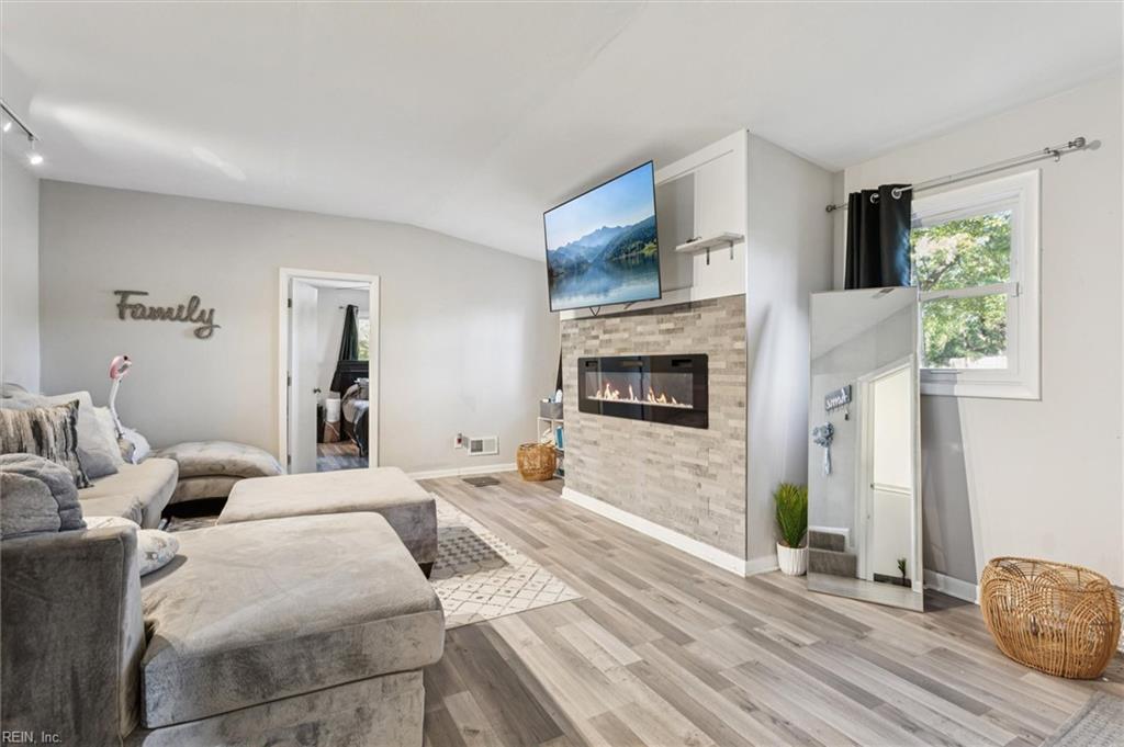 3725 Bosun Drive, Chesapeake, VA 23321