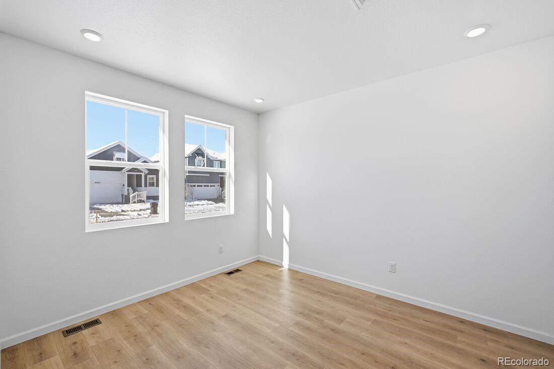 16657 W 92nd Place