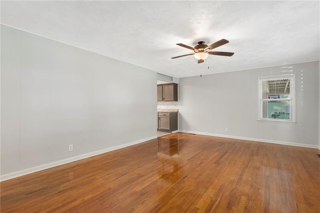 5211 NE 46th Terrace