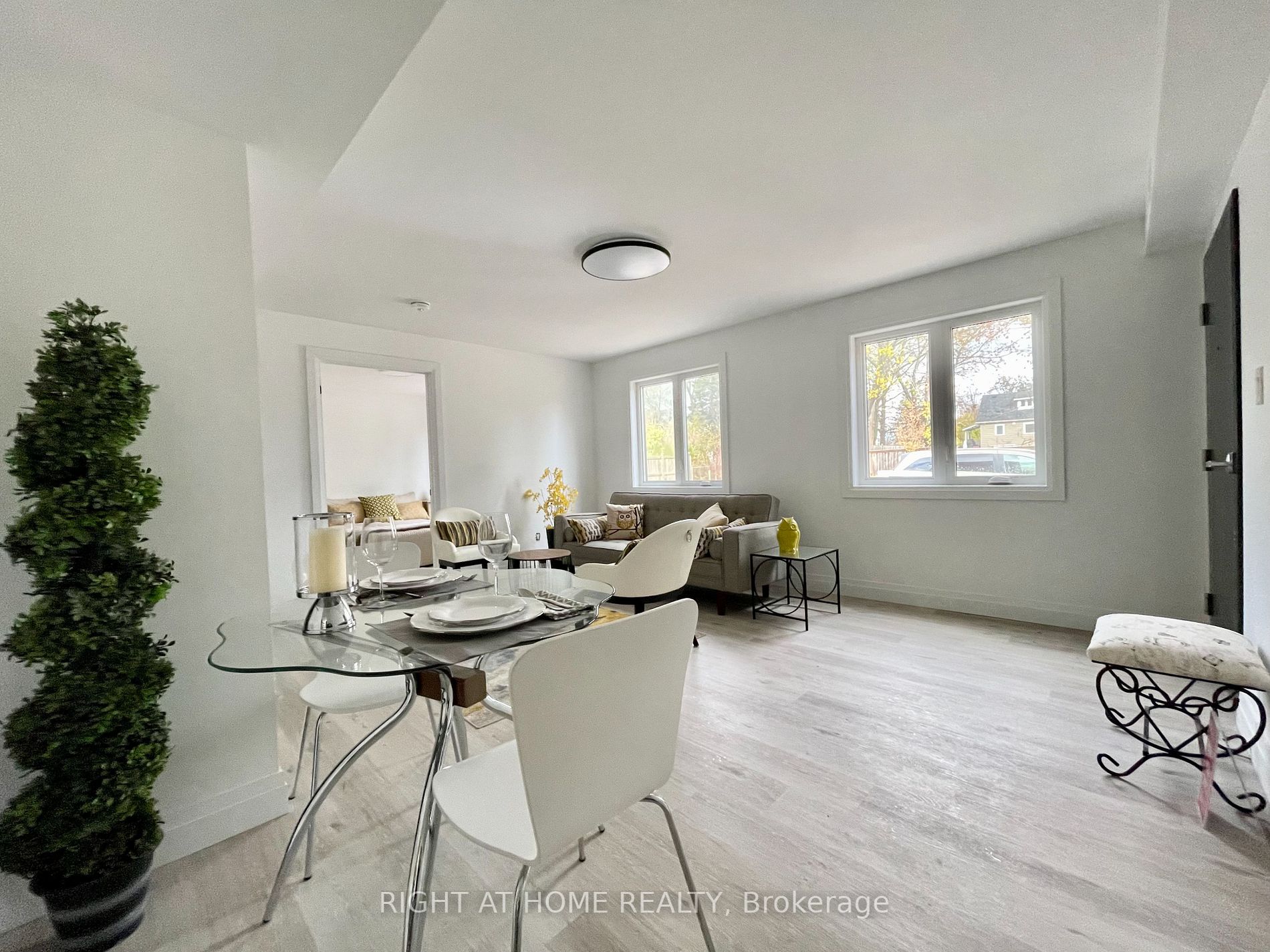 195 Owen St 1