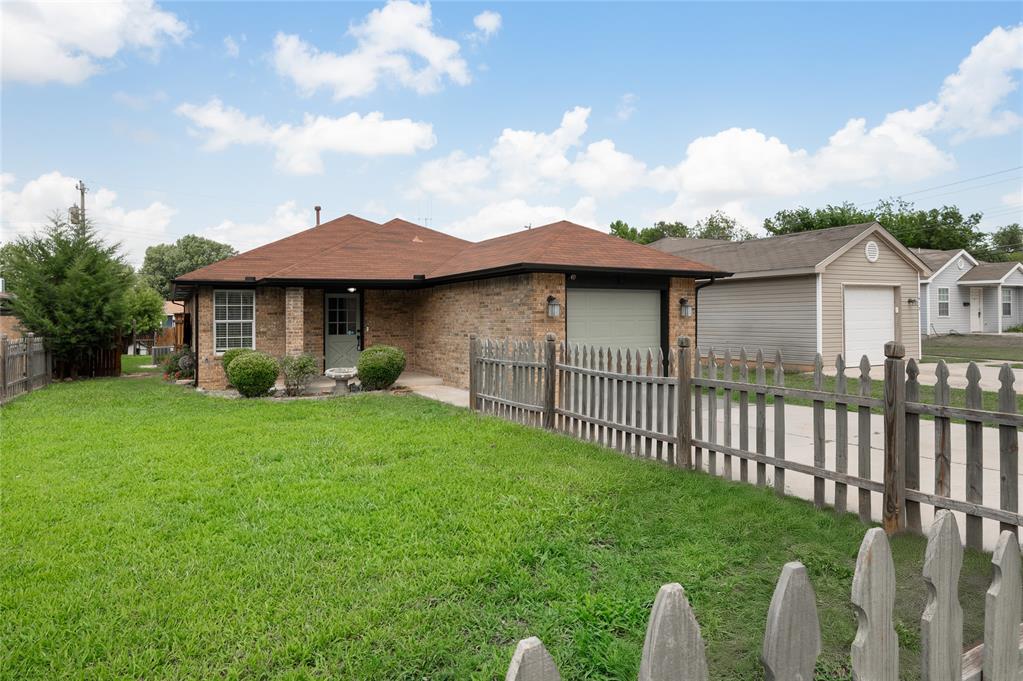 Welcome to this updated gem. This spacious 4-bedroom, 2-bathroom home offers exceptional value and charm.
Step inside to discover a light-filled, open-concept layout perfect for modern living. Refinished floors and stylish lighting create an inviting living space that flows effortlessly into the dining area. The updated kitchen is a chef’s dream, with new tile flooring and a central island ideal for both prep work and casual meals. The bedrooms are generously sized, and the bathrooms boast modern tile updates for a fresh, spa-like feel. Enjoy Oklahoma evenings in the spacious backyard—perfect for entertaining, pets, or play. Located just minutes from shopping, dining, parks, and major conveniences—this is the one you’ve been waiting for! LEASE PURCHASE & OWNER FINANCE OPTIONS.