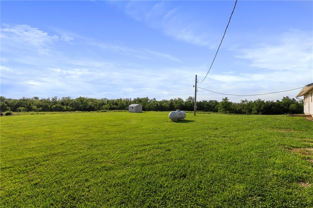 32241 NE Neosho Road