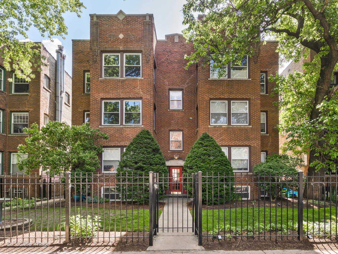 Bright and spacious 2-bedroom, 2-bath garden-level condo located on a quiet, tree-lined street in the heart of Uptown. This inviting home features hardwood floors throughout, a large kitchen with granite countertops and stainless steel appliances, and an open-concept living space complete with a cozy gas fireplace. Just off the living room is a bonus nook-perfect as a dining area, home office, or reading corner. The oversized primary suite boasts double closets and an en-suite bath with a whirlpool tub. Enjoy the convenience of an in-unit laundry room with side-by-side washer and dryer, and abundant storage throughout. Unbeatable location with easy access to public transportation, including the Red Line, Clark Street 22 bus, and the 76 Montrose route. Just steps from the popular Sunnyside Mall farmers market, as well as vibrant nightlife, shopping, dining, and more. A perfect blend of comfort, space, and city living.