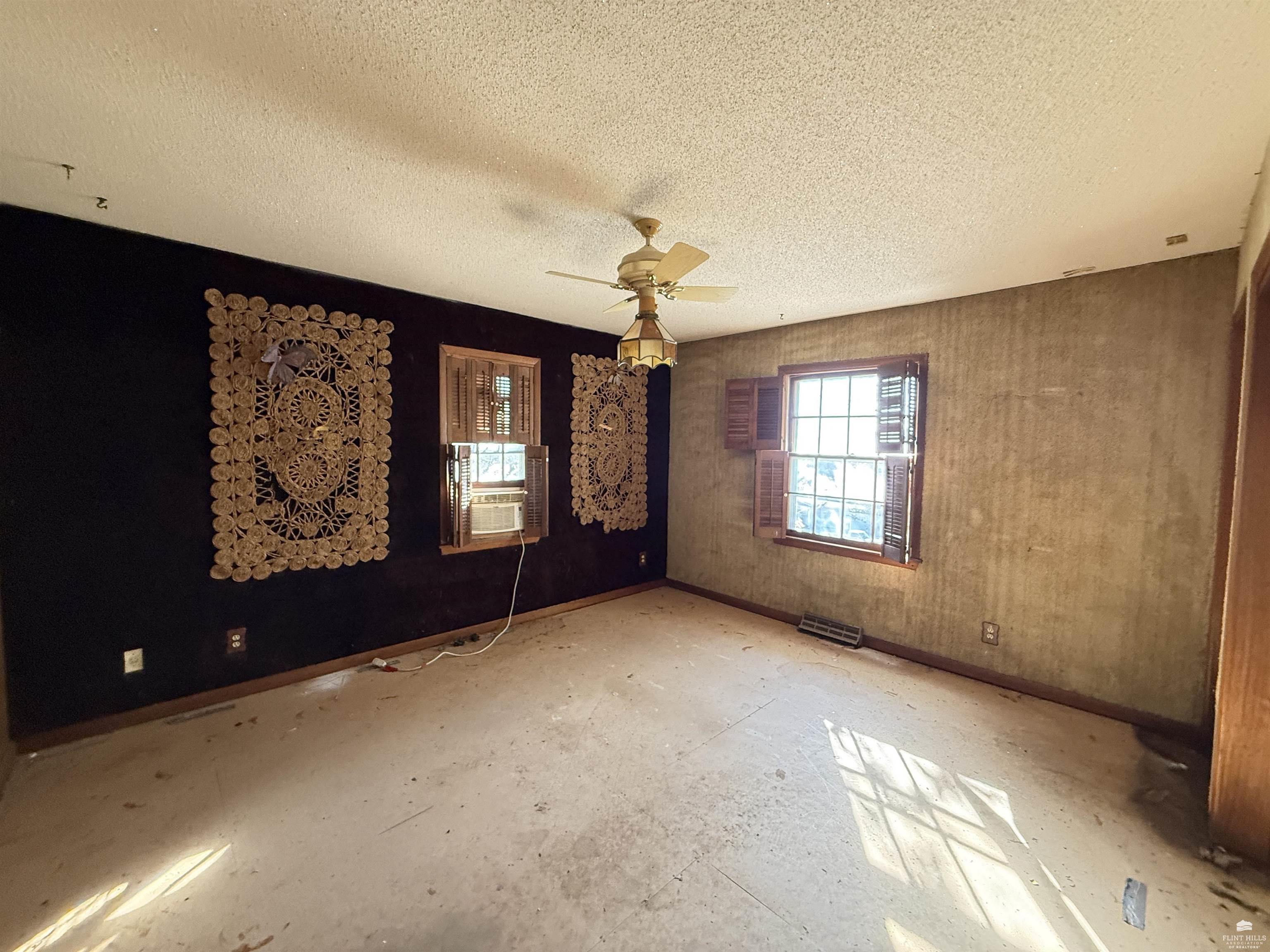 3030 Sunnyside Drive