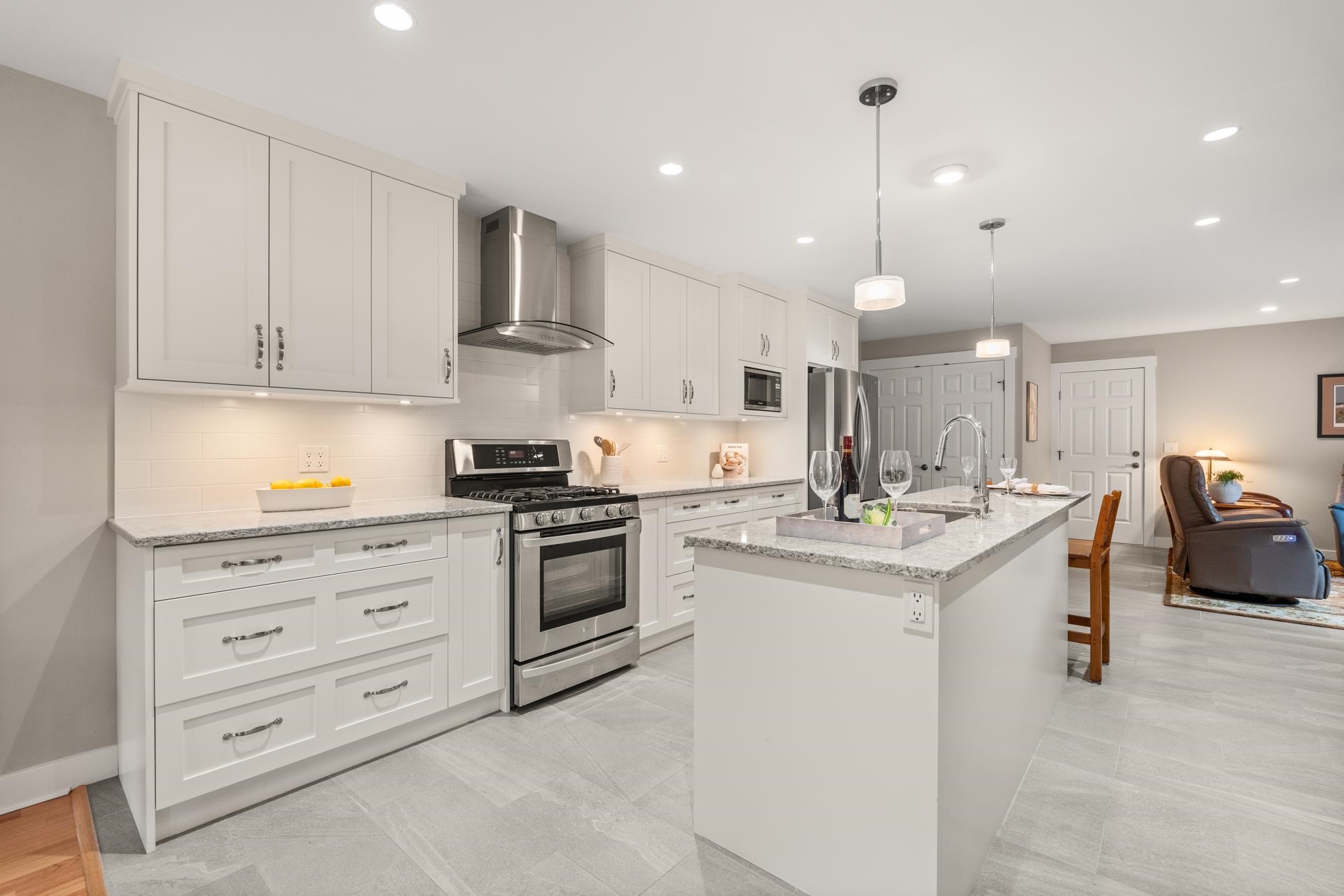 1854 Southmere Crescent 1