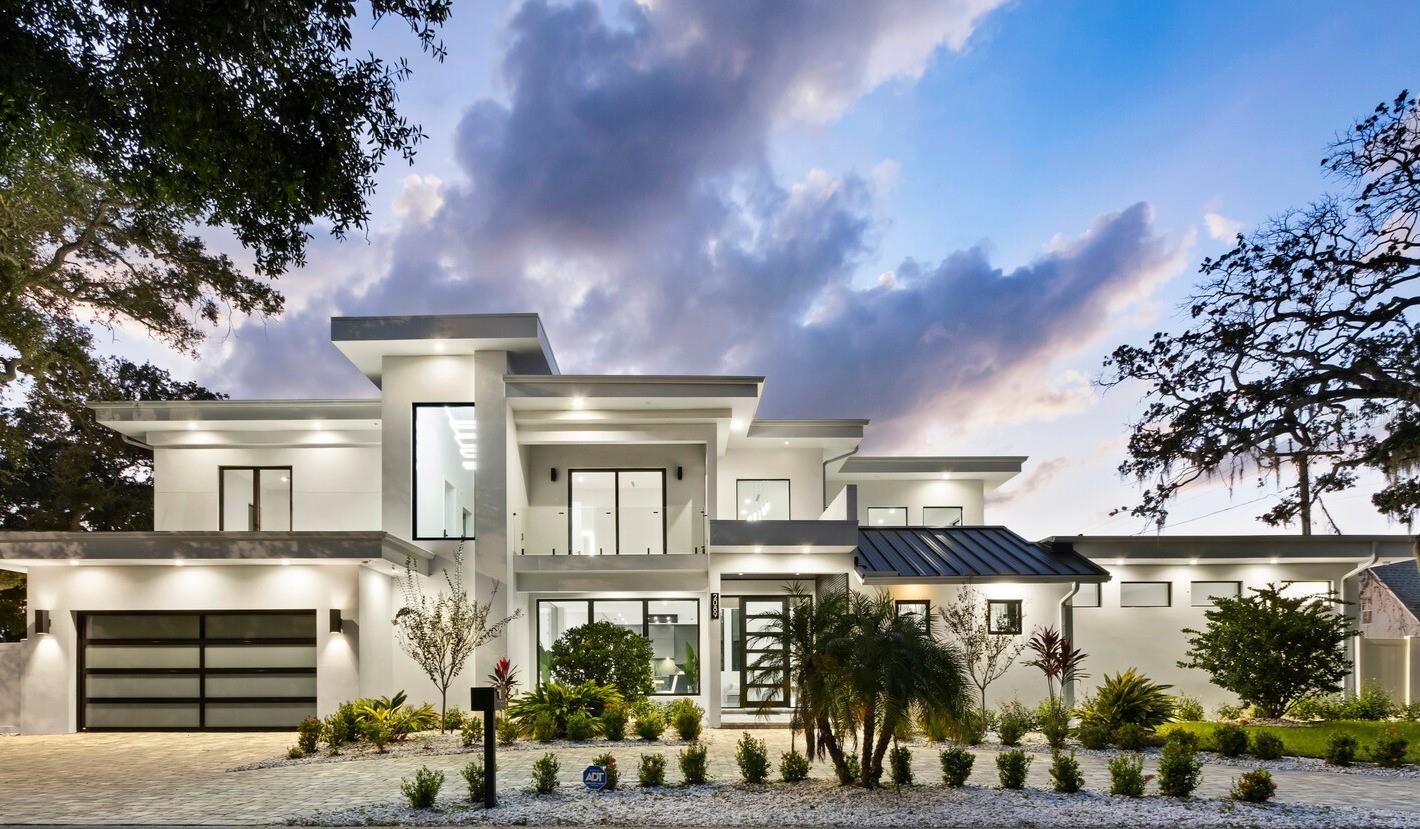 2089 Arlington Street, Sarasota, FL