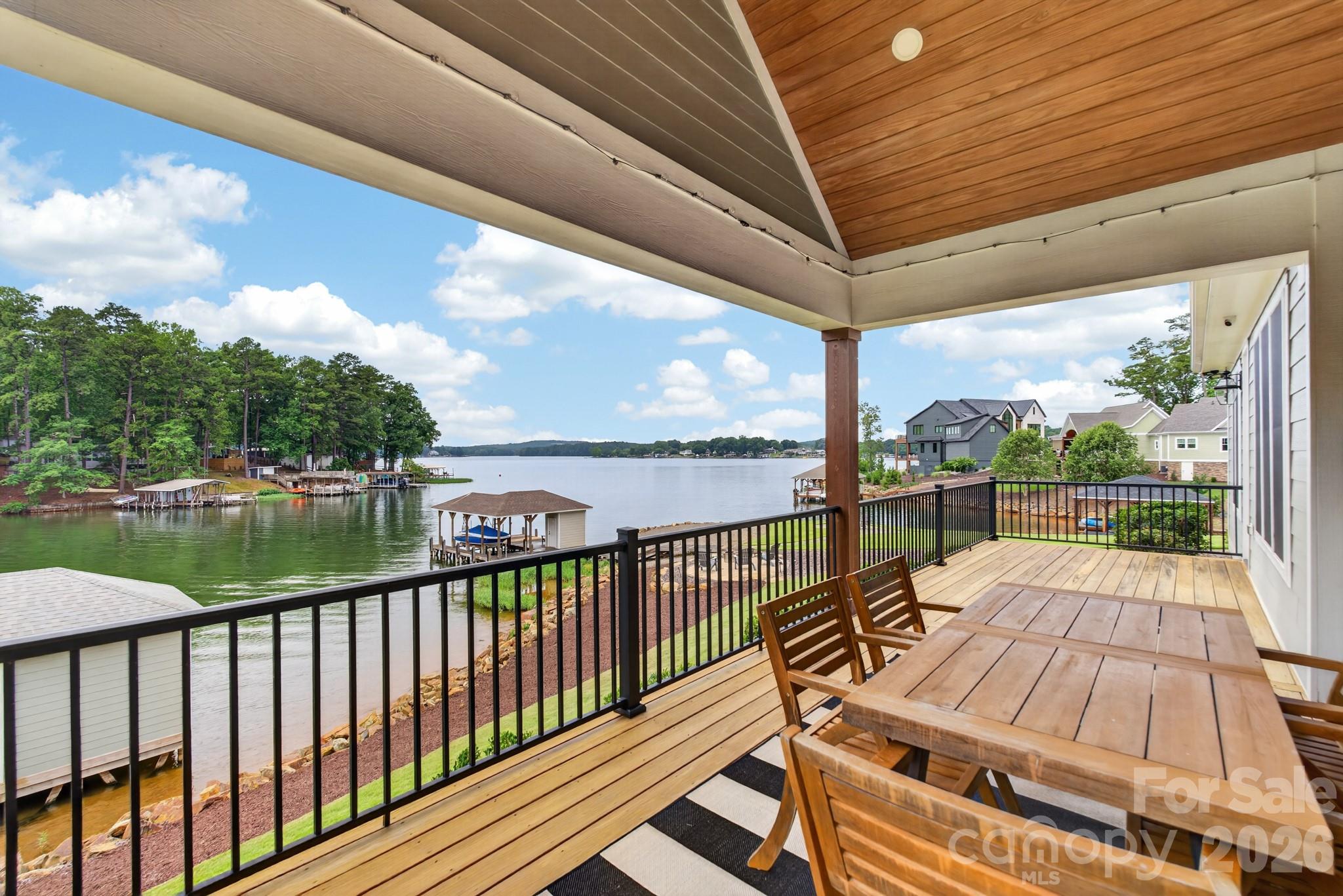 157 Landing Trail