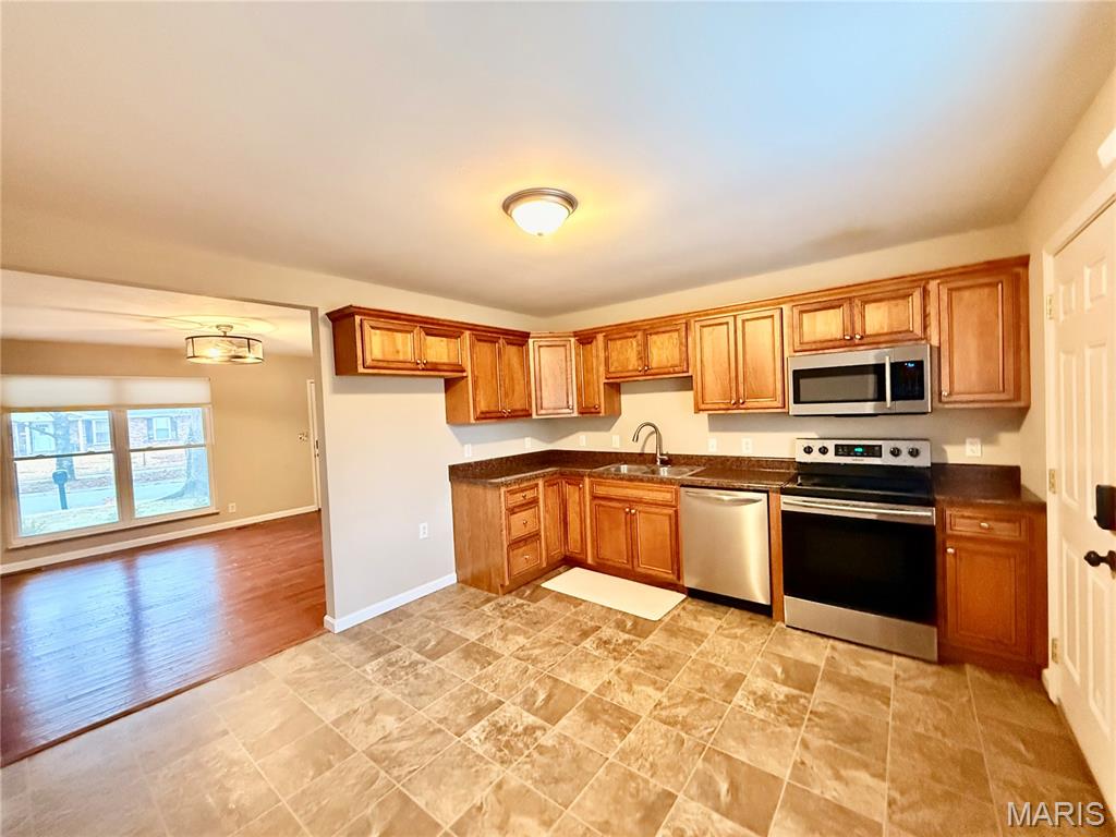 101 Meadowbrook Drive