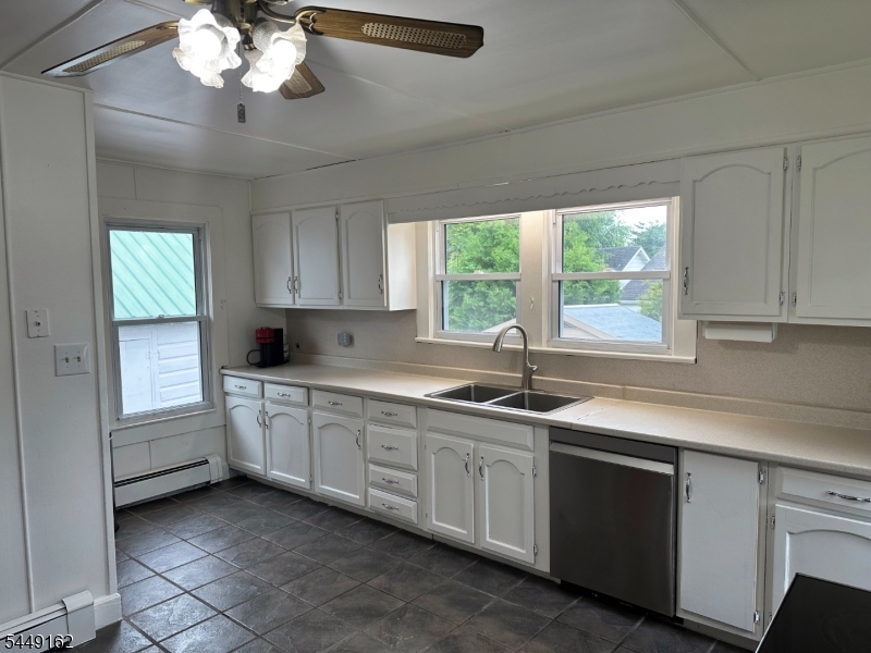 17 N Lincoln Ave — photo 4 of 15