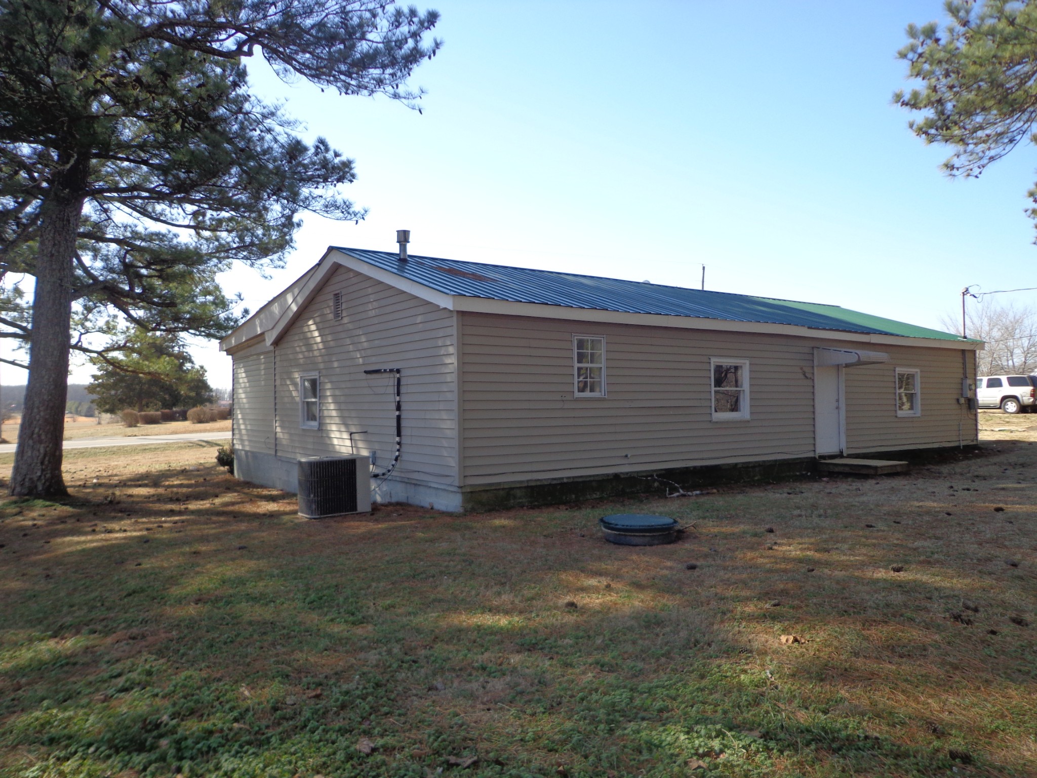 4870 Highway 70 W