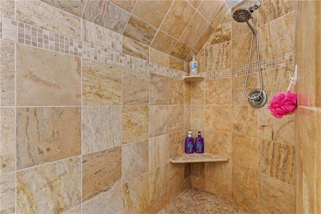 15975 Chieftain Road