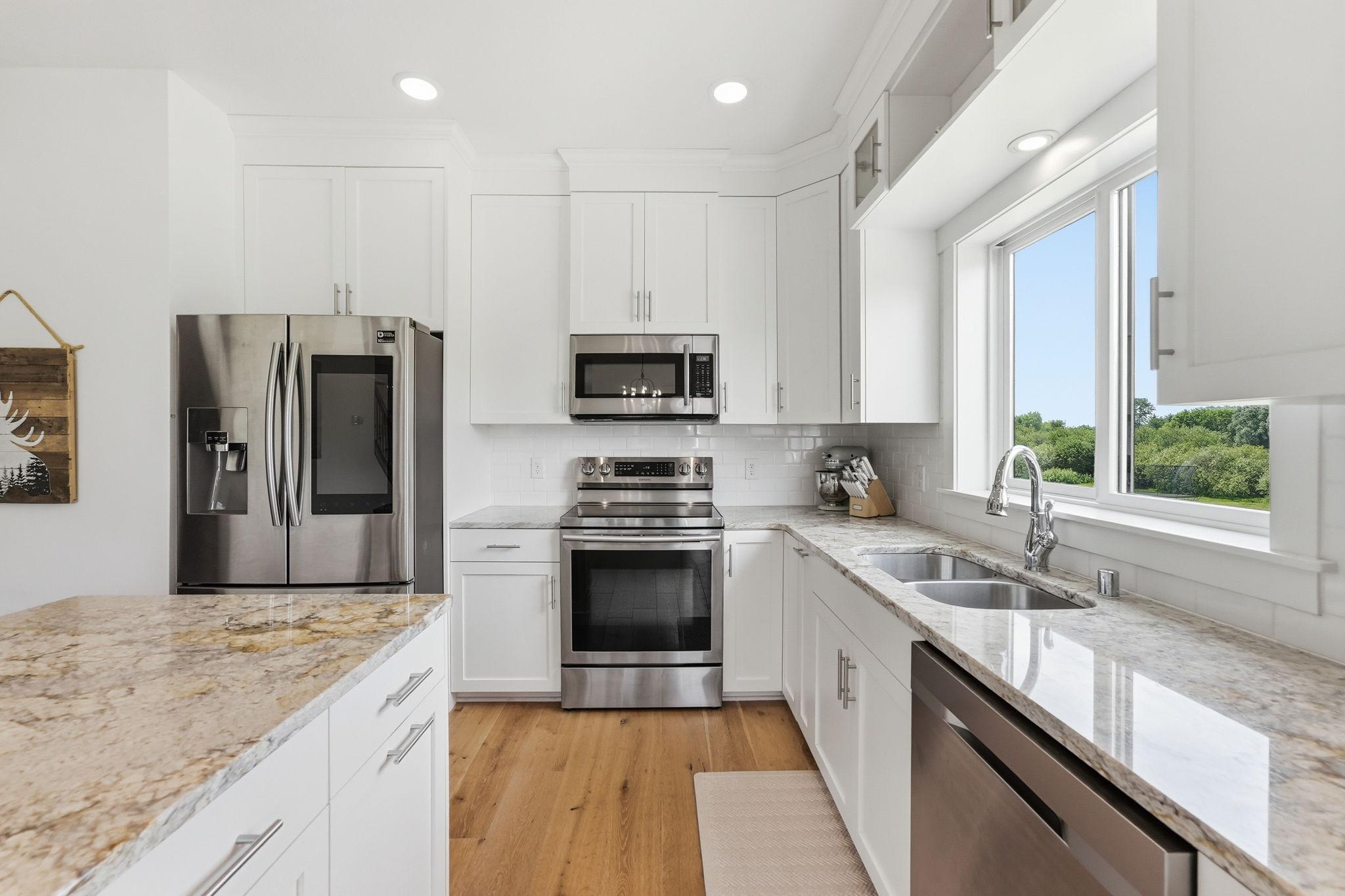 2022 Sandstone Loop N