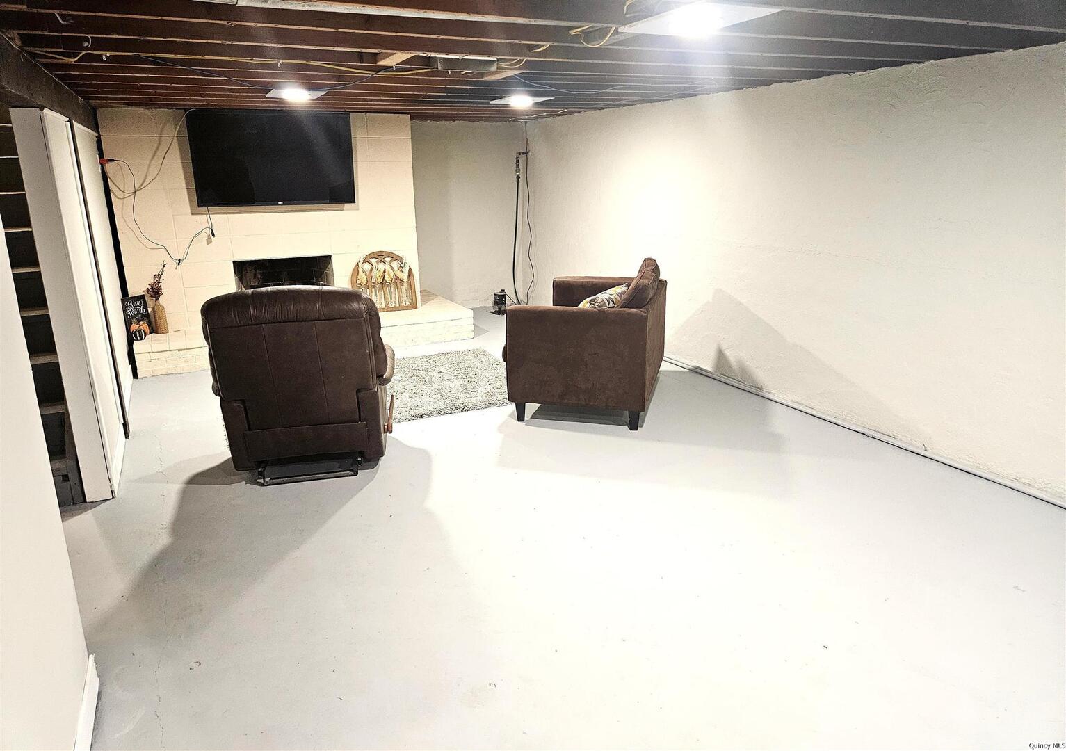 803 Maas Road
