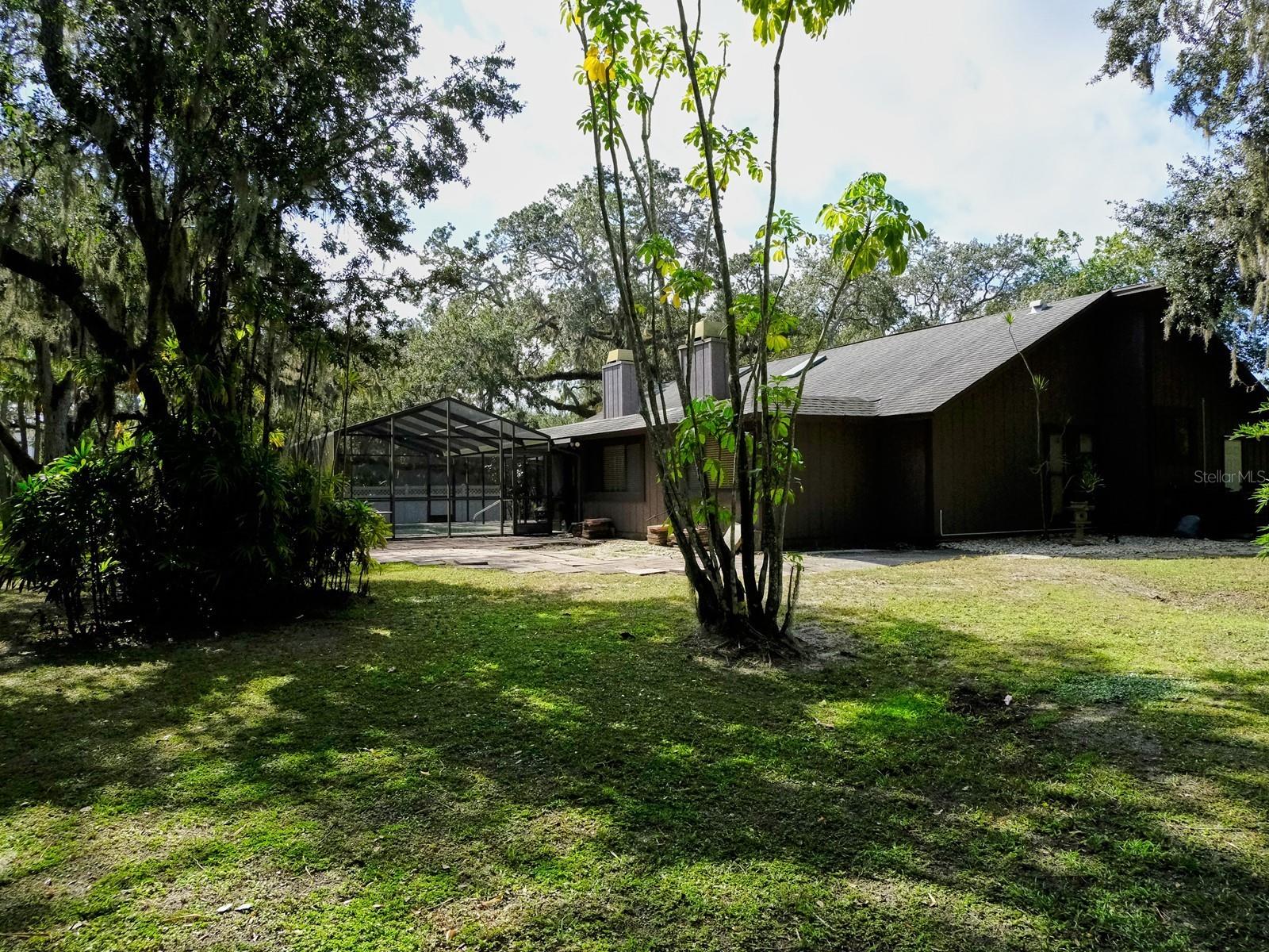 6029 Ravenwood Drive