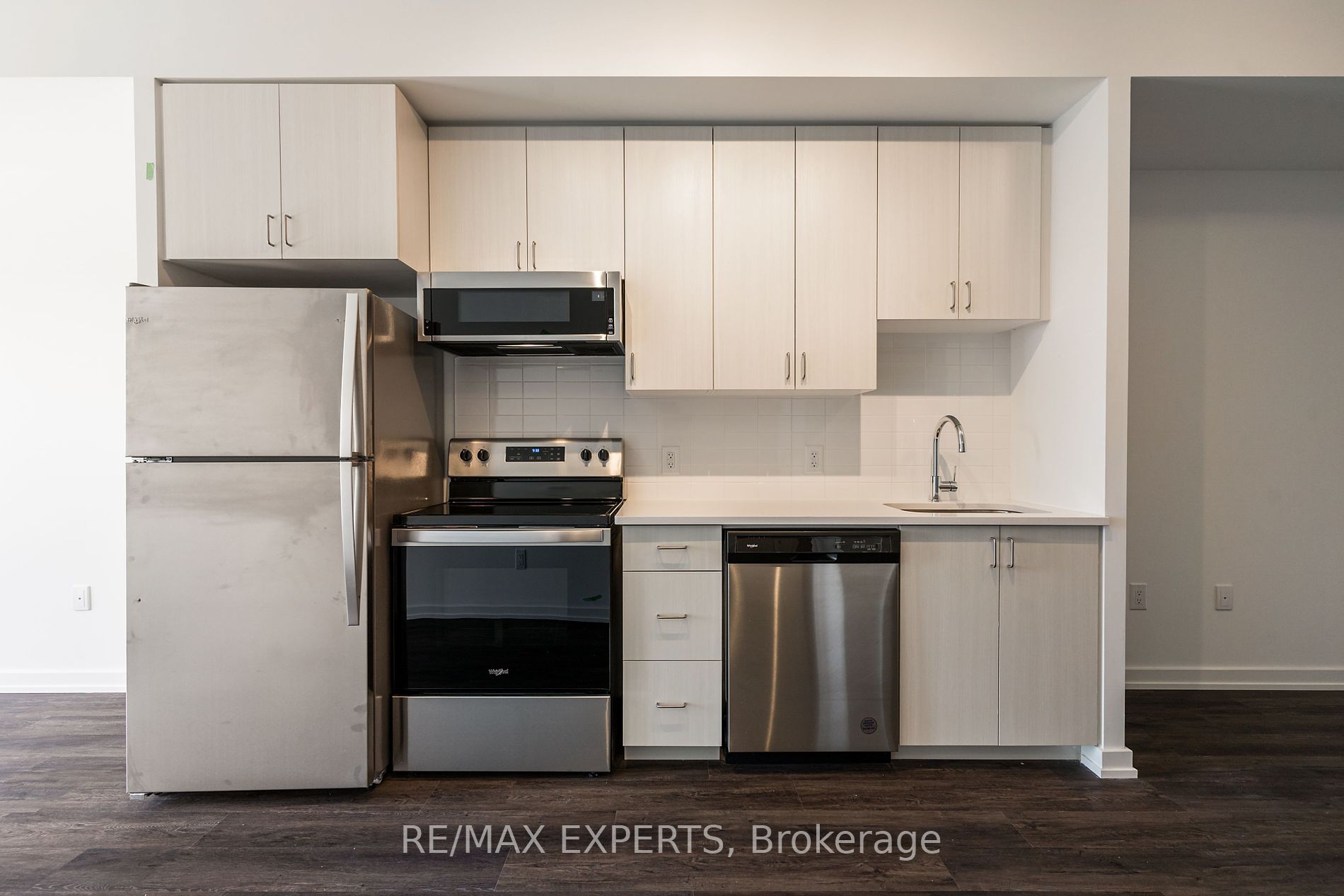 430 Essa Rd 314