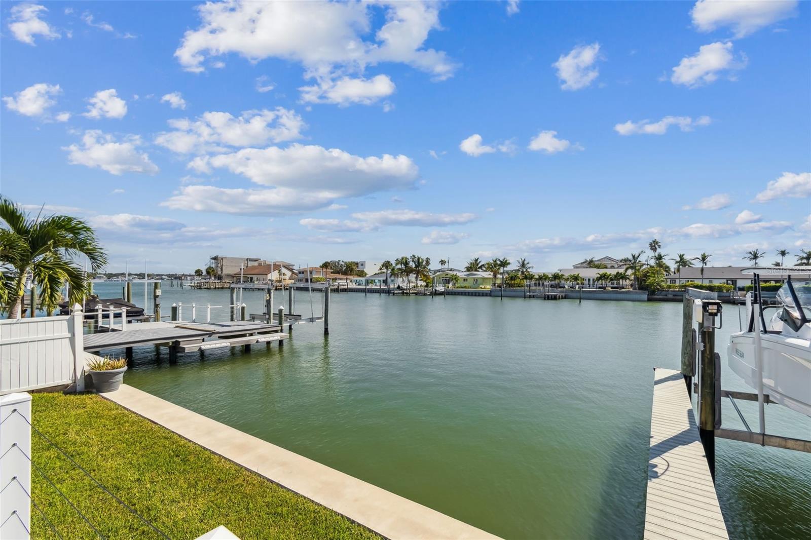 320 Belle Isle Avenue