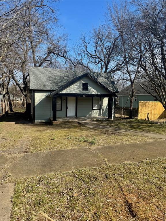 Charming & Stylishly Updated Home Near Historic Downtown Denison!
Step into this beautifully refreshed home just minutes from the heart of historic downtown Denison. Enjoy modern comfort with new appliances (dishwasher, range, and refrigerator), gorgeous butcher block countertops, and luxury laminate flooring throughout. The interior and exterior have been freshly painted, complemented by new ceiling fans and recessed lighting that add warmth and sophistication to every room.
A few Rental Details:
Applicants with credit below 650 may be considered at the owner’s discretion, No recent evictions, Verifiable income required to cover rent and other financial obligations, No violent criminal history, Pets considered on a case-by-case basis. Home not approved for vouchers