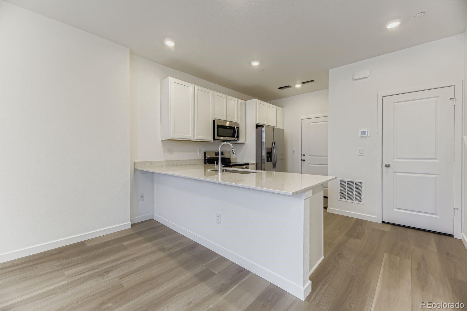 7664 S Cherokee Trail