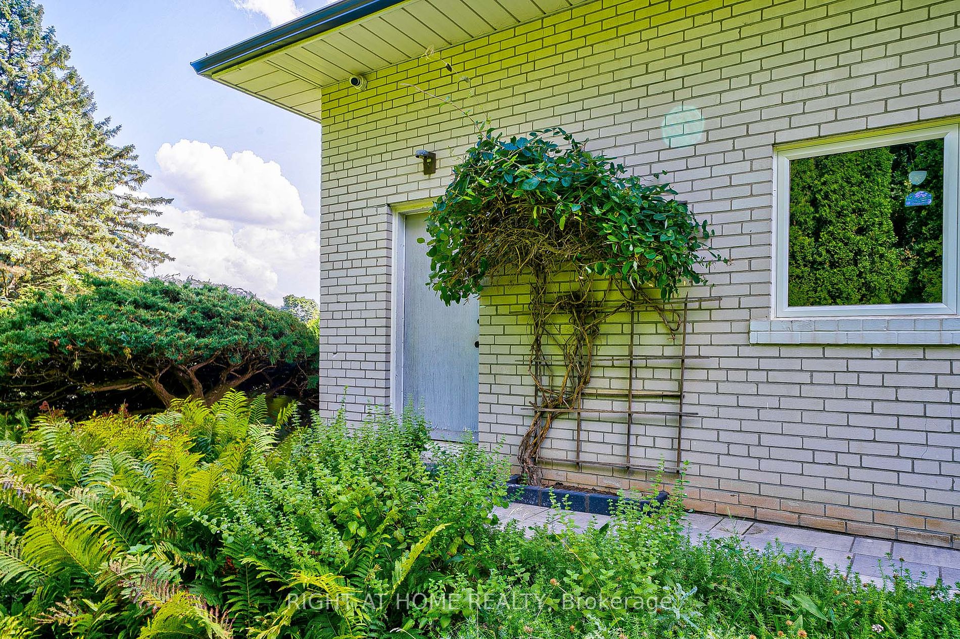 28 Cachet Pkwy