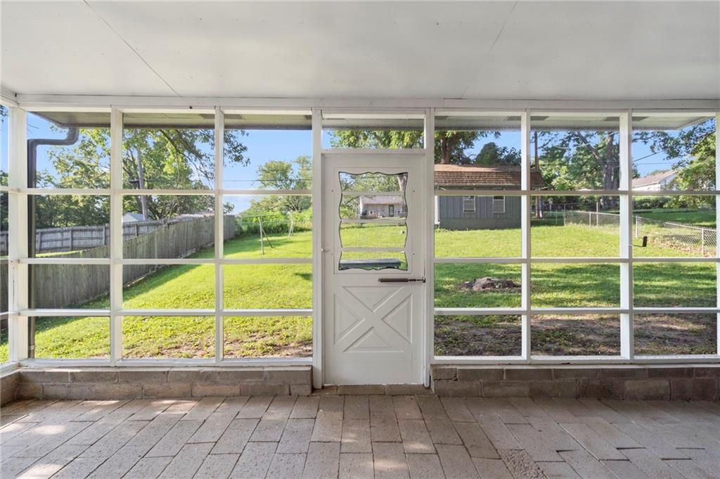 5211 NE 46th Terrace