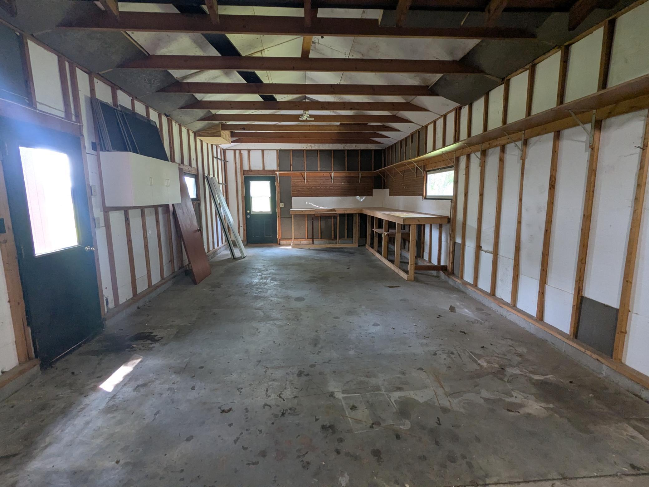 518 Sunrise Avenue