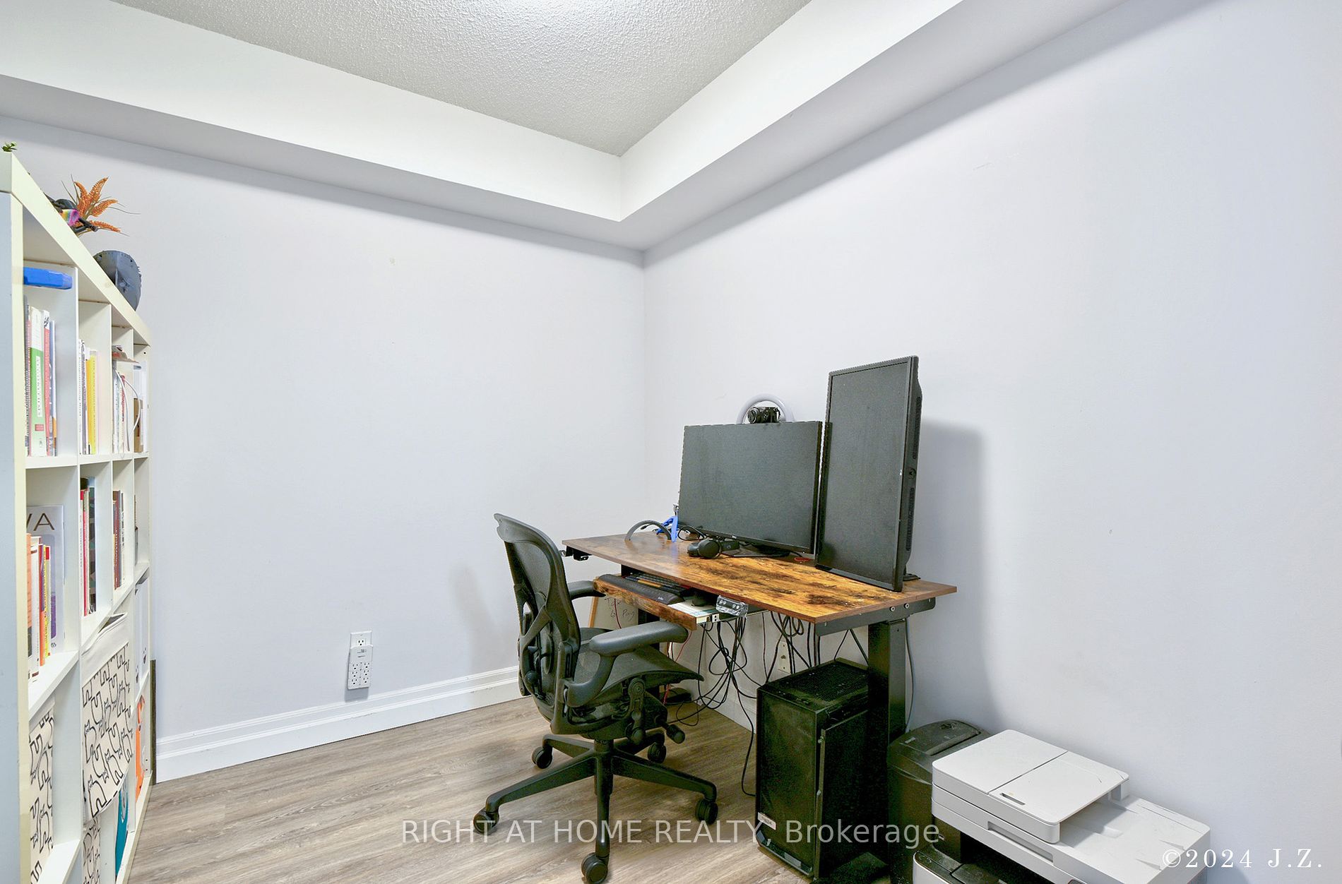 17 Barberry Pl 2305