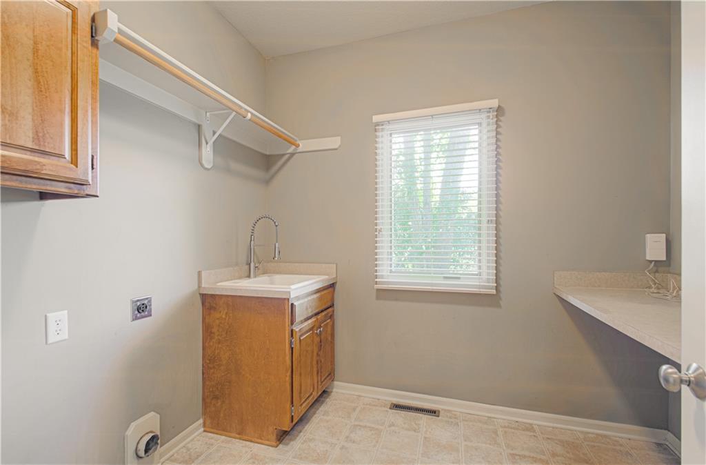 5619 NW 108th Terrace