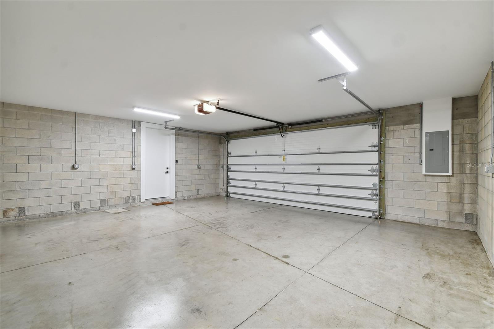 1312 W Azeele Street 1