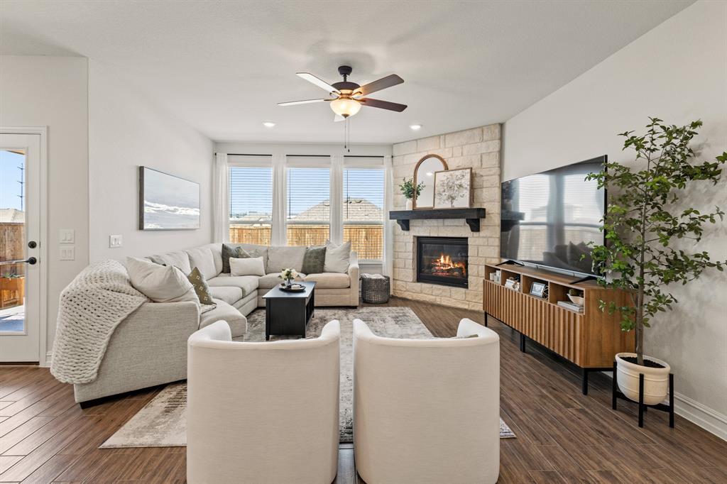 3136 Stonelake Ridge