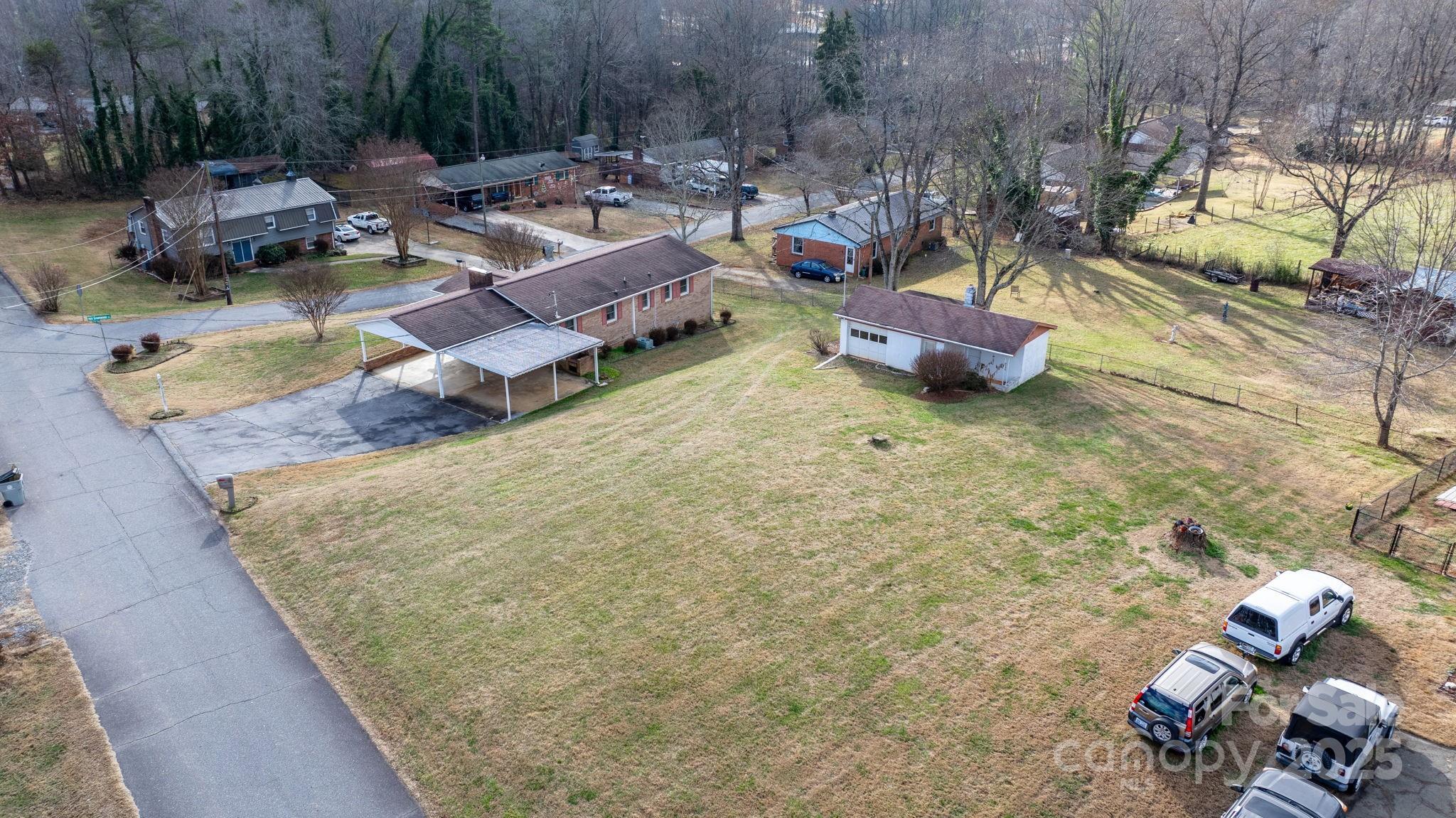 902 Greenwood Place