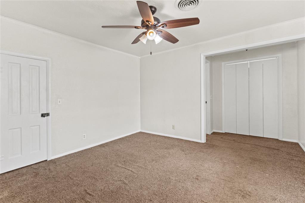108 W Tom Stafford Street