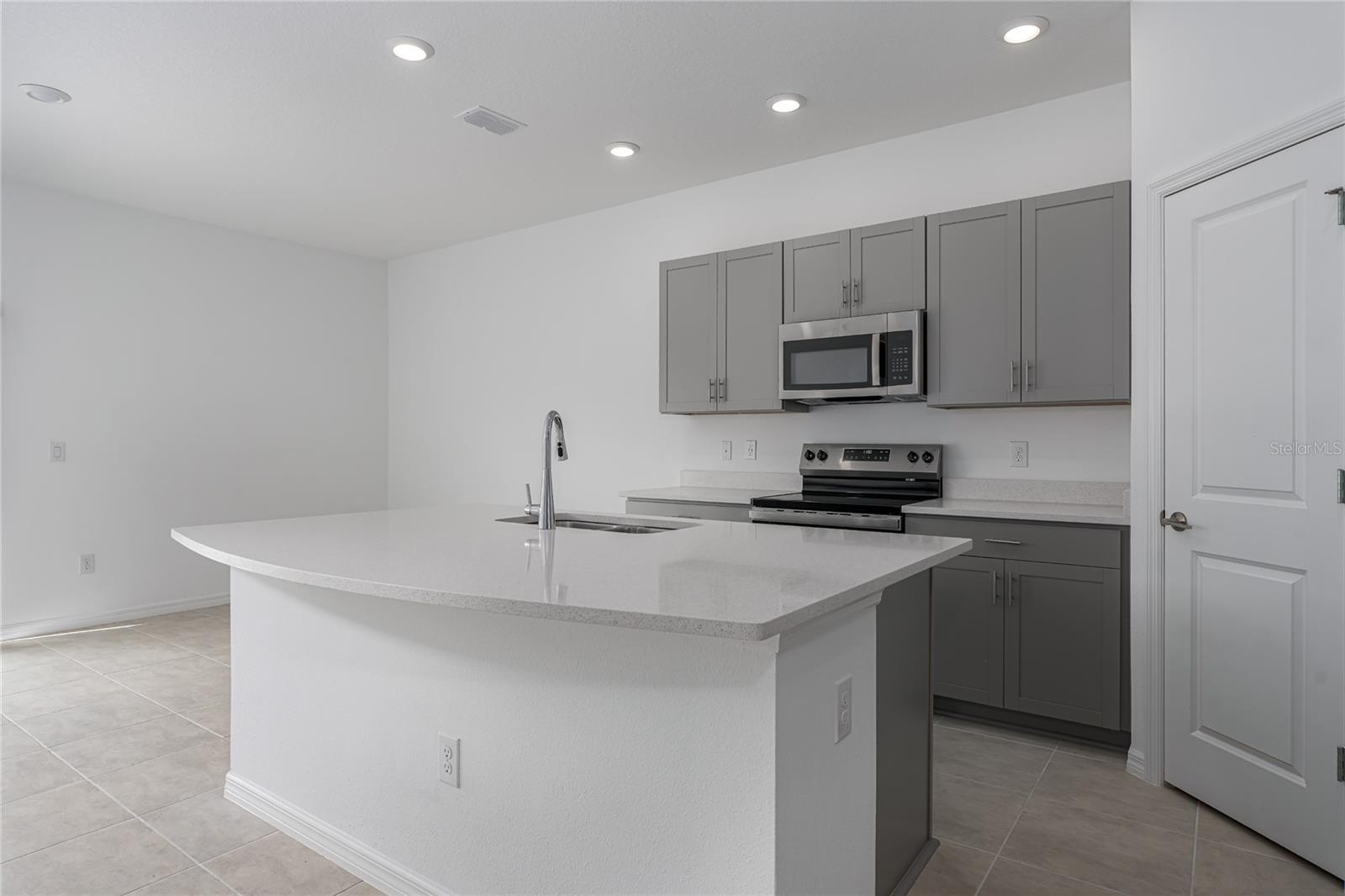 11915 Glenside Terrace